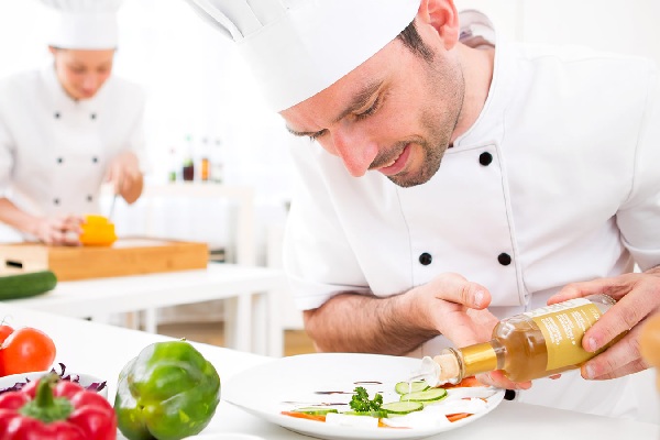 Lavoro-per-cuoco-o-Chef-a-giugno-2017